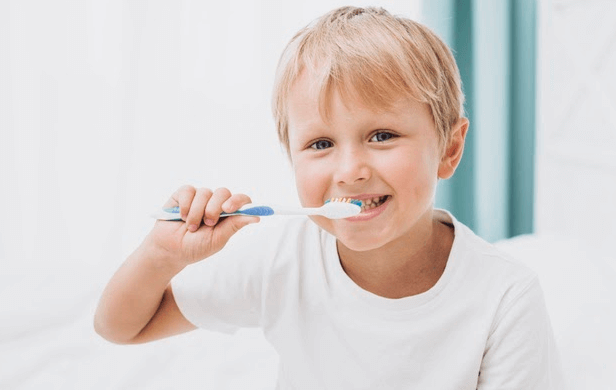 fotografia odontologica crianca escova