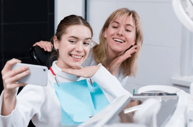 marketing digital para dentistas selfie paciente