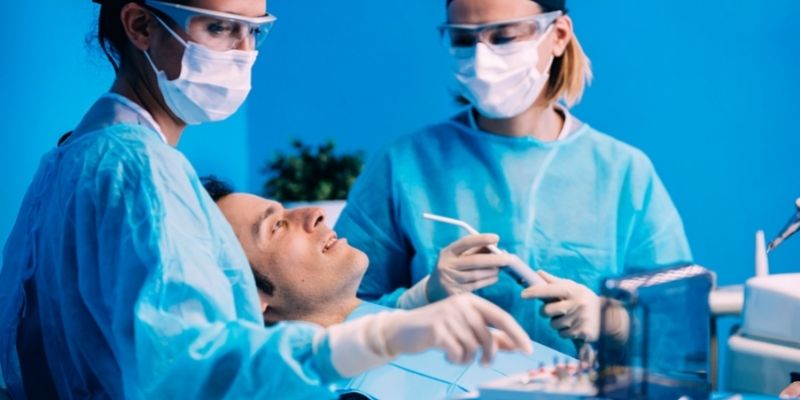 anestesia dentista dentista atendendo
