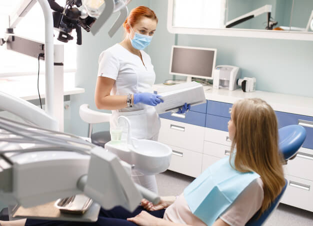 Odontologia, Anamnese, Clínica dental