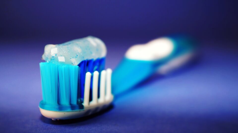 farmacologia odontologia pasta de dente