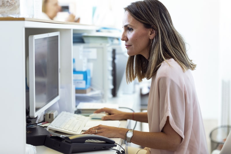 o que uma secretaria nao deve fazer funcionaria